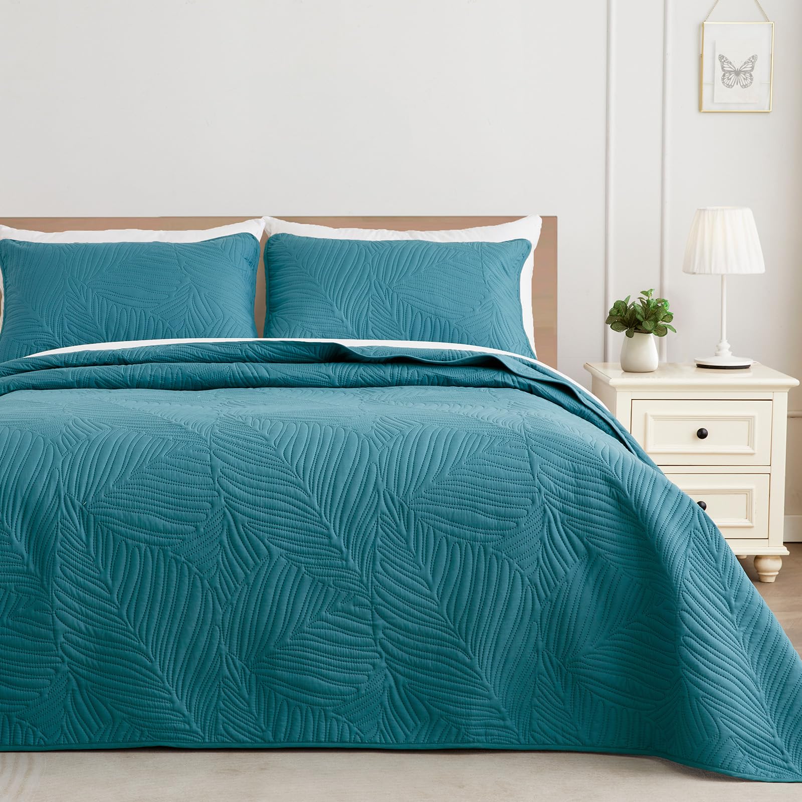 Exclusivo Mezcla King Size Quilt Bedding Set, Lightweight Teal Quilts King Size For All Seasons, Soft Microfiber Bedspreads Cove